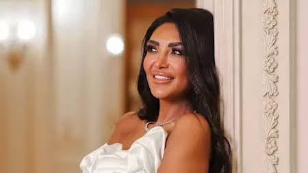 من هي سالي عبدالسلام ويكيبيديا، السيرة الذاتية عمرها زوجها