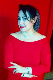 من هي هند عاكف ويكيبيديا، السيرة الذاتية